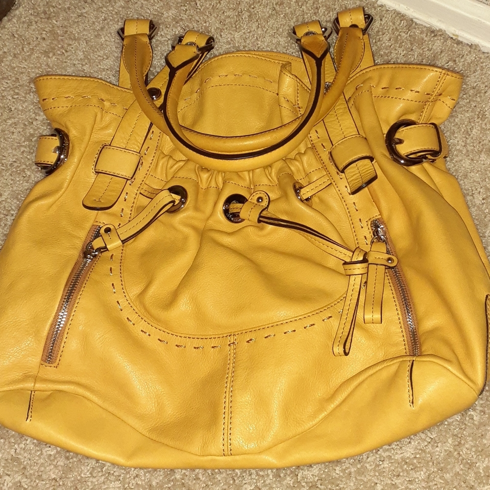 B.makowsky Lisbon tote/shoulder bag.